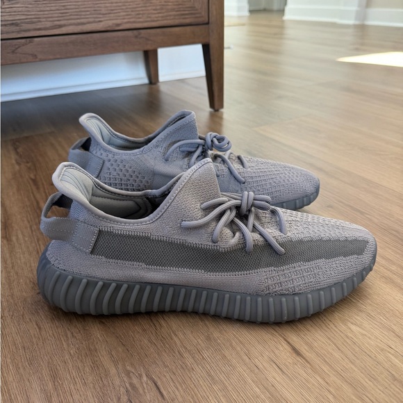 YEEZY BOOST 350 V2 Steel Grey Size 13 NWB Shoes, Sneakers Men’s - Picture 1 of 7